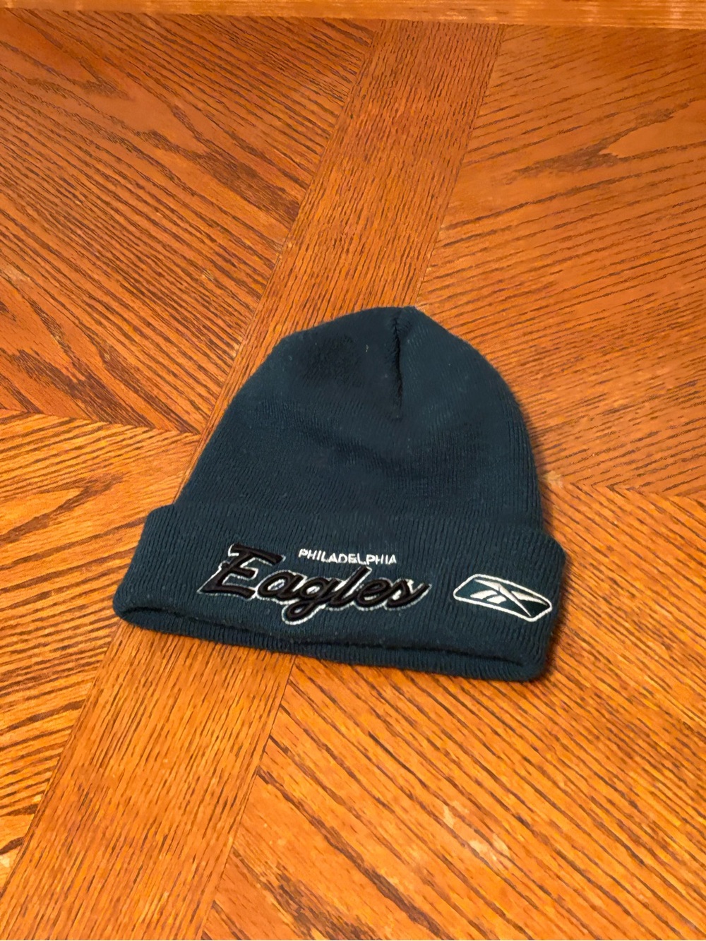 Reebok NFL Philadelphia Eagles On-Field Cuffed Knit Beanie - Dark Green